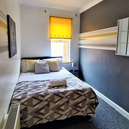 Lovely Spacious 5 Bedroom Home Near Chester City Centre Екстериор снимка
