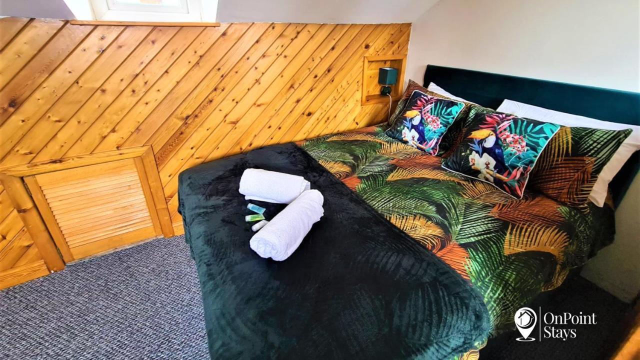 Lovely Spacious 5 Bedroom Home Near Chester City Centre Екстериор снимка