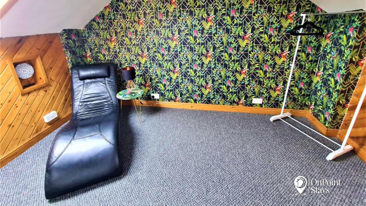 Lovely Spacious 5 Bedroom Home Near Chester City Centre Екстериор снимка