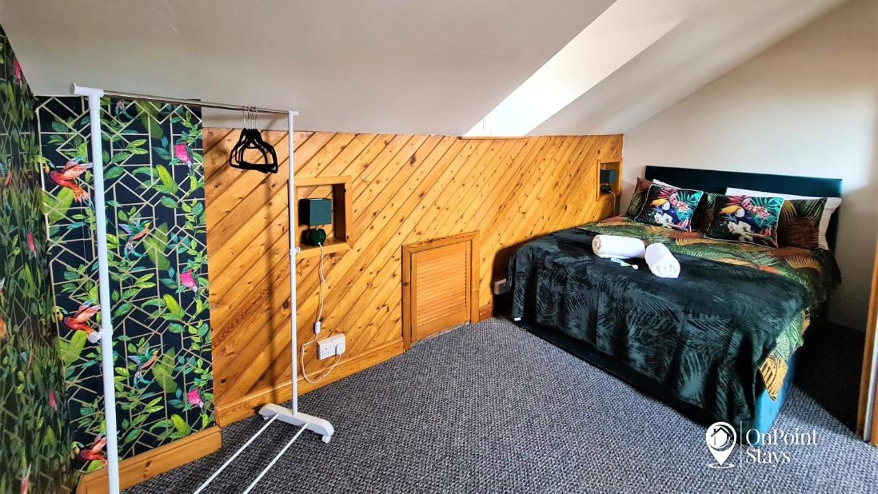 Lovely Spacious 5 Bedroom Home Near Chester City Centre Екстериор снимка